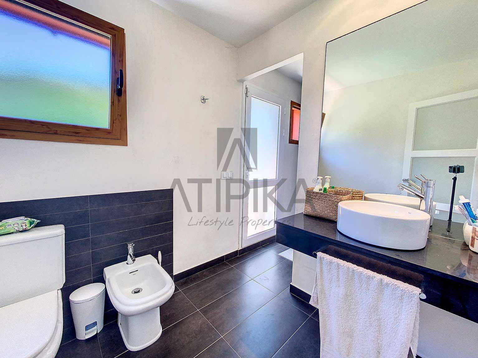 10 soverom Villa til salgs i Punta Prima med svømmebasseng - € 3 695 000 (Ref: 7499876)