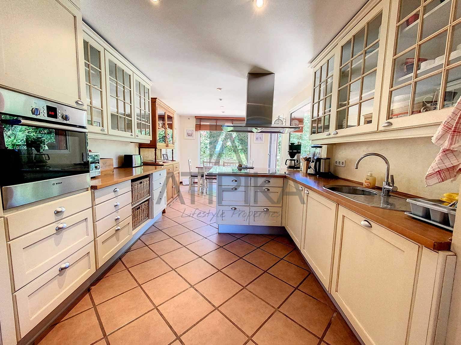 10 soverom Villa til salgs i Punta Prima med svømmebasseng - € 3 695 000 (Ref: 7499876)