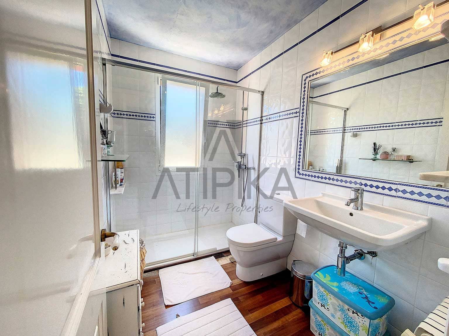 10 soverom Villa til salgs i Punta Prima med svømmebasseng - € 3 695 000 (Ref: 7499876)