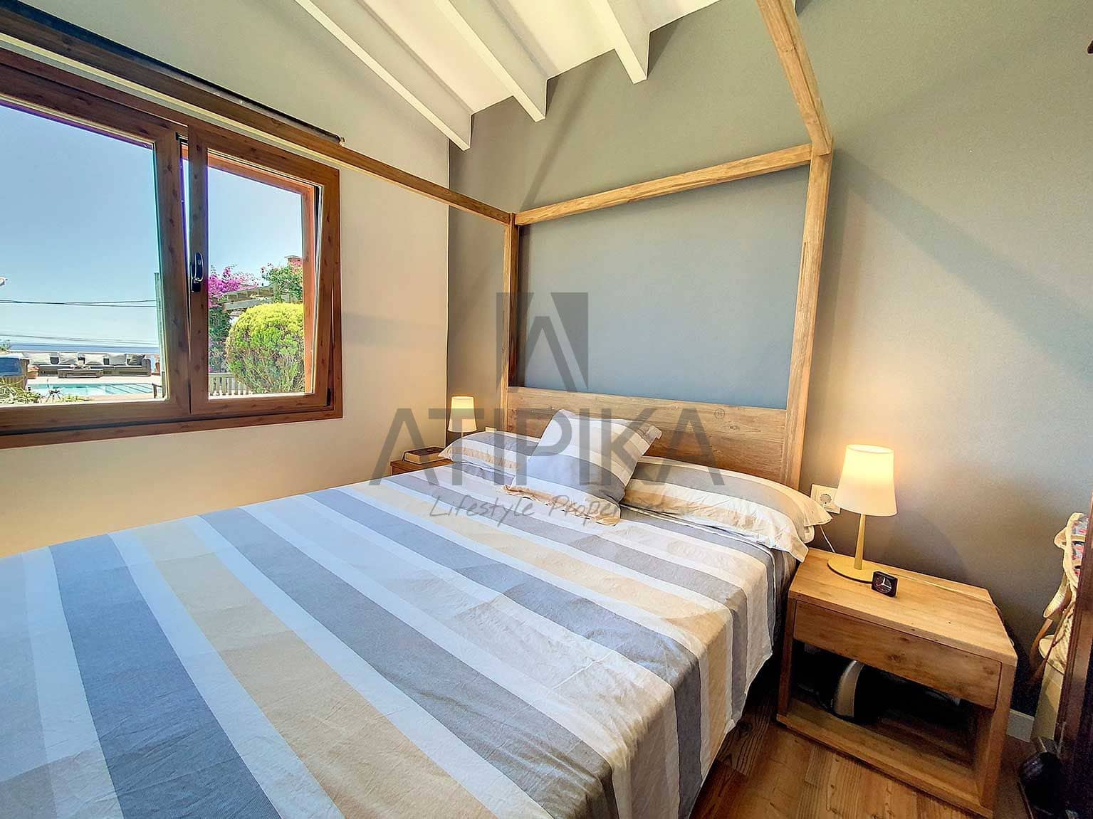 10 soverom Villa til salgs i Punta Prima med svømmebasseng - € 3 695 000 (Ref: 7499876)