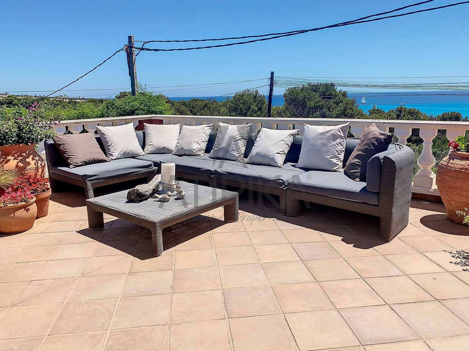 10 soverom Villa til salgs i Punta Prima med svømmebasseng - € 3 695 000 (Ref: 7499876)