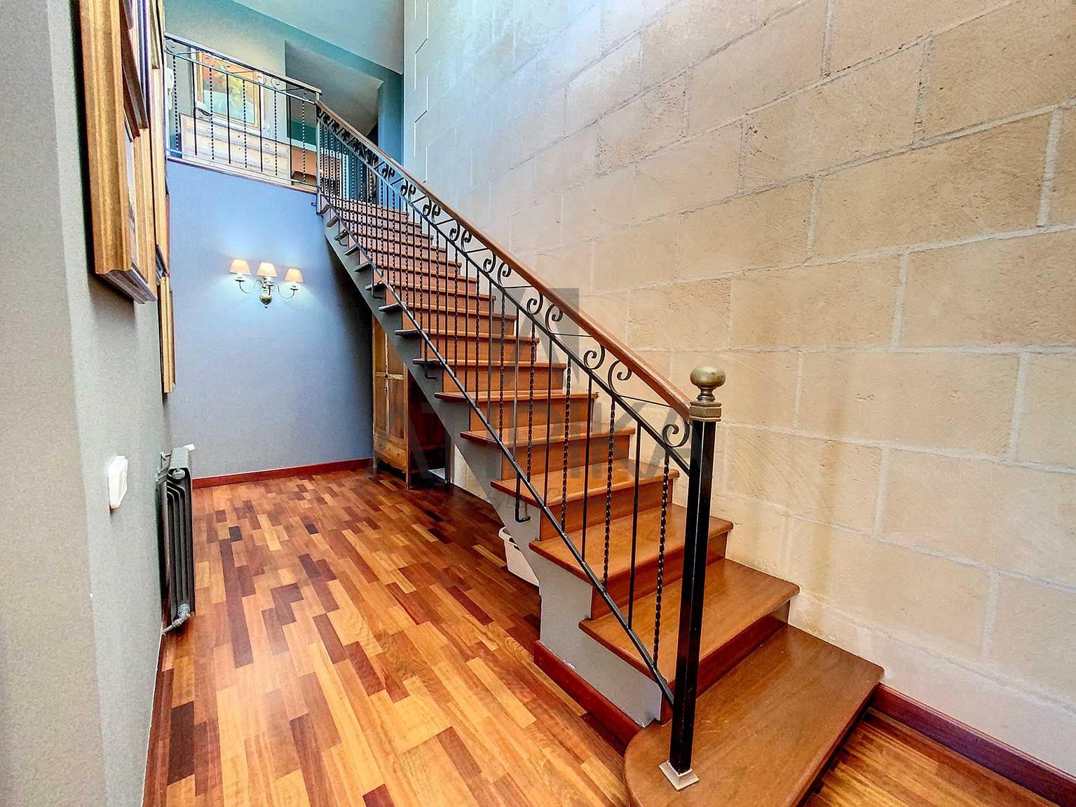 10 soverom Villa til salgs i Punta Prima med svømmebasseng - € 3 695 000 (Ref: 7499876)