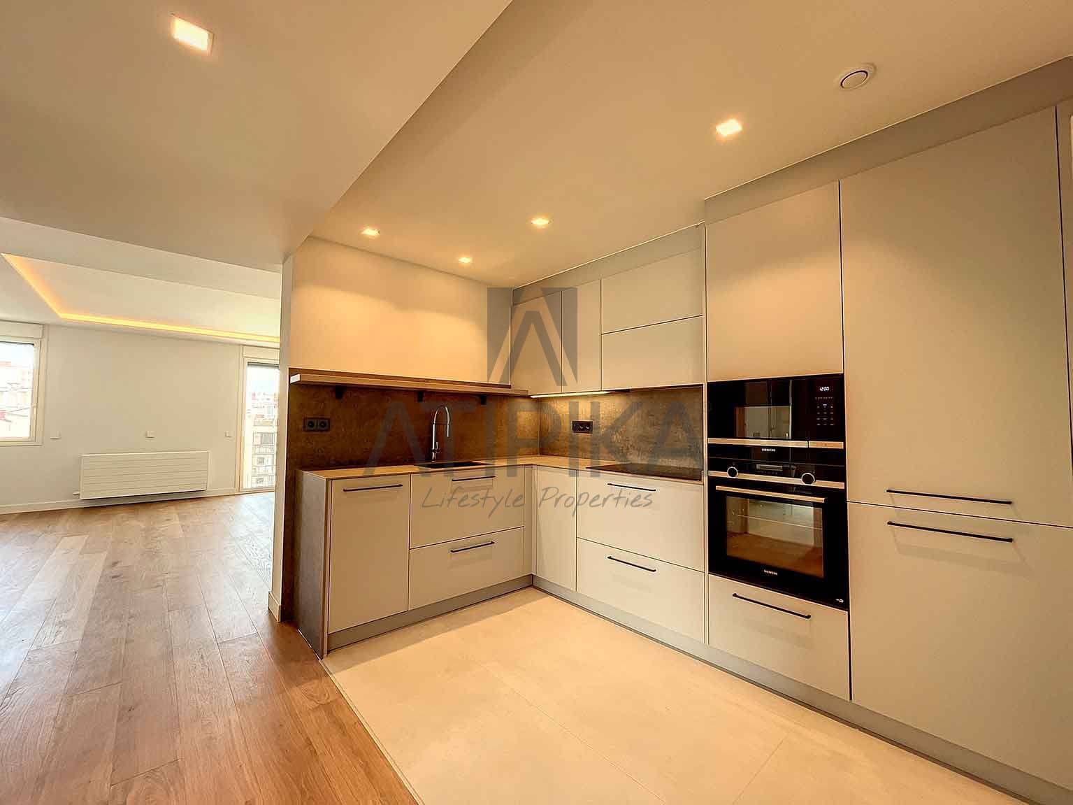 2 bedroom Apartment for sale in Barcelona city - € 645,000 (Ref: 7642524)