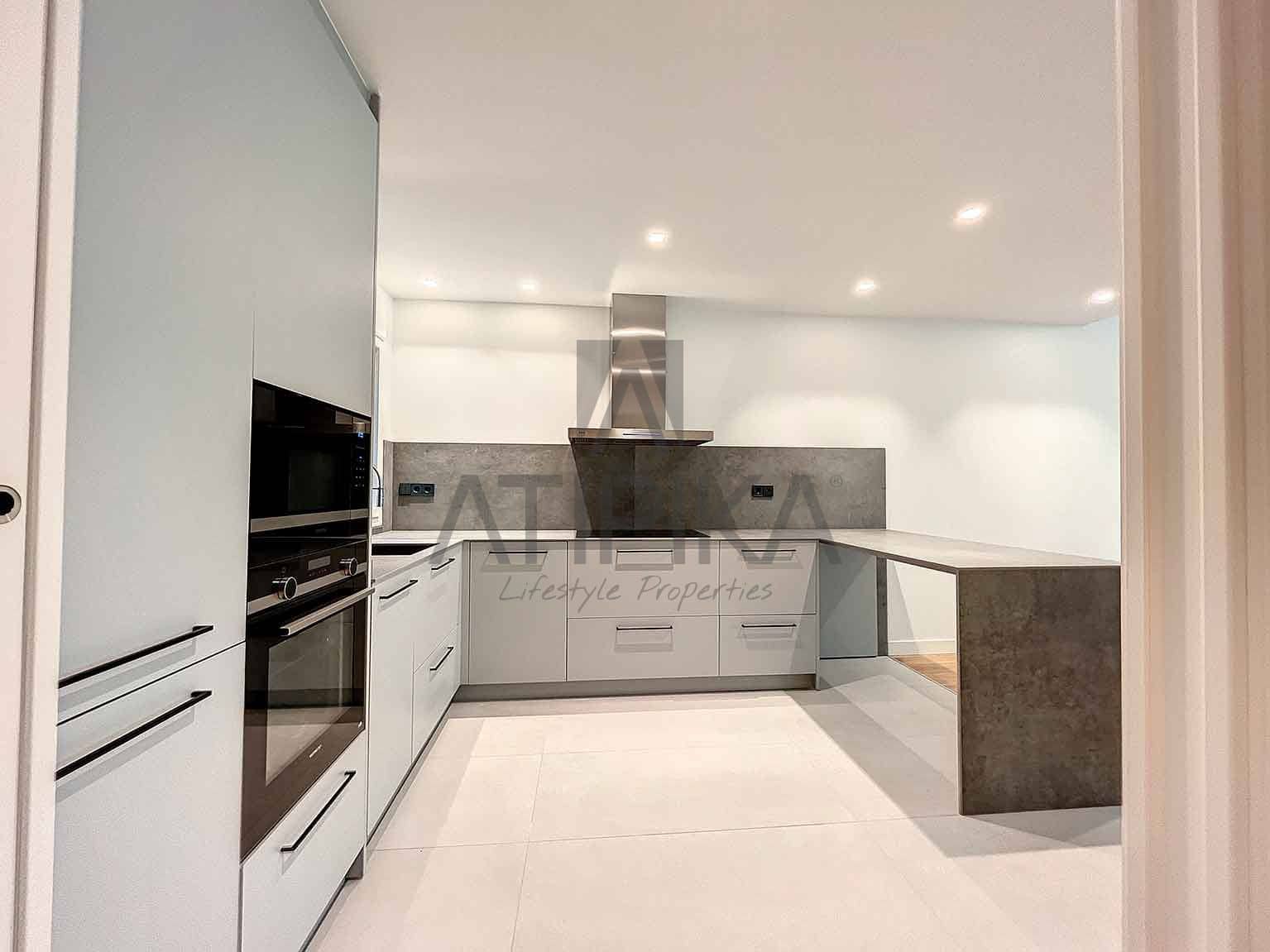 3 bedroom Apartment for sale in Barcelona city - € 650,000 (Ref: 7645541)