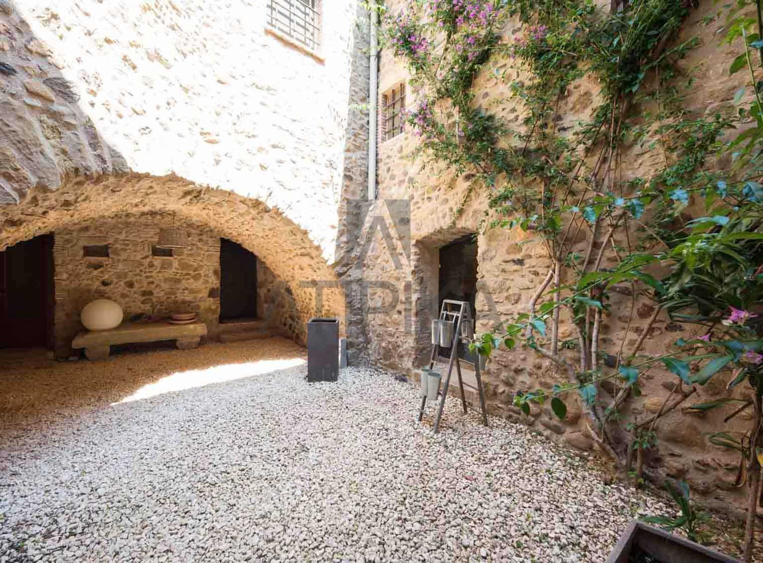 8 soveværelse Finca/Landehus til salg i Corca med swimmingpool - € 3.200.000 (Ref: 7659322)