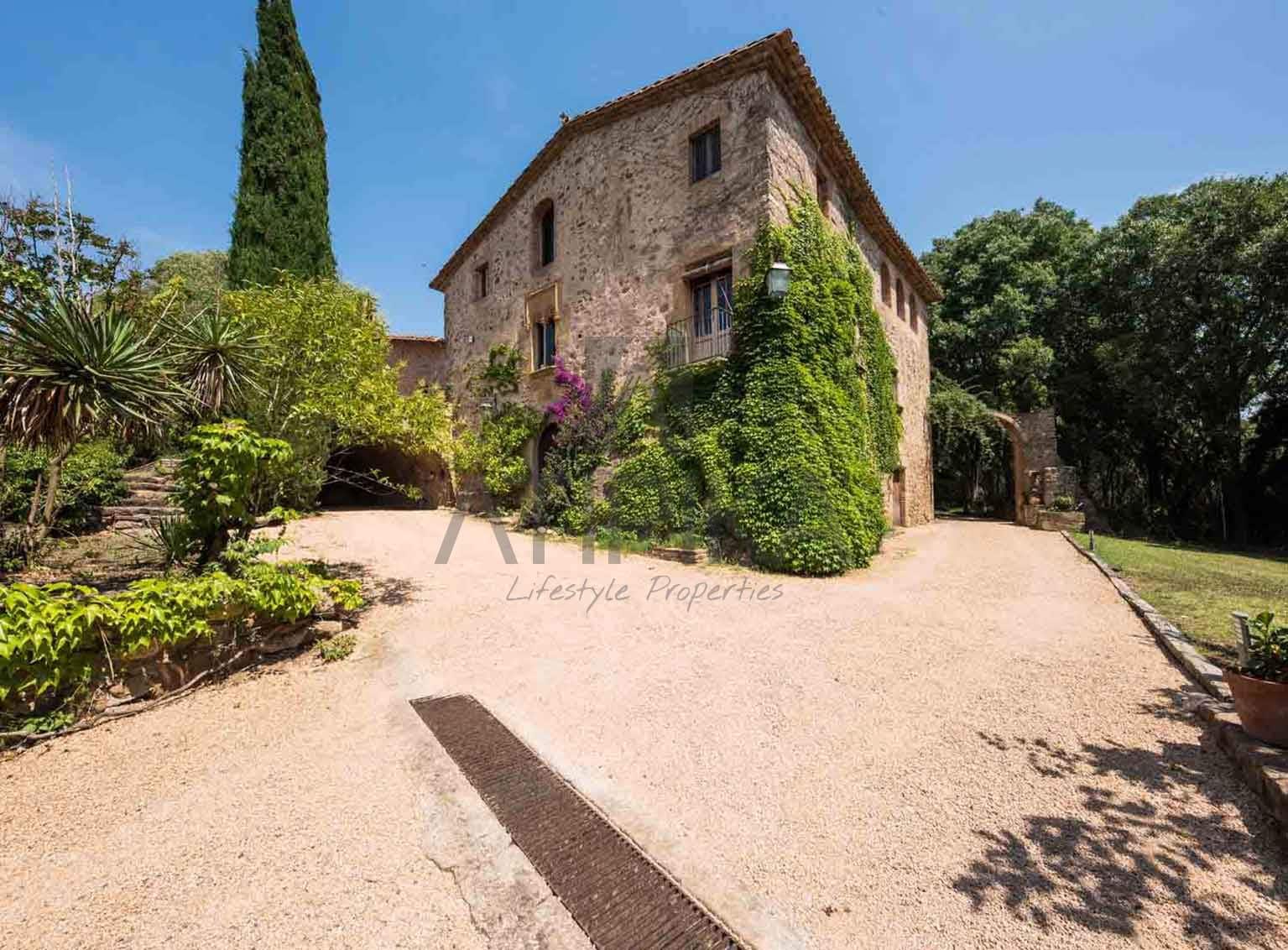 8 soveværelse Finca/Landehus til salg i Corca med swimmingpool - € 3.200.000 (Ref: 7659322)