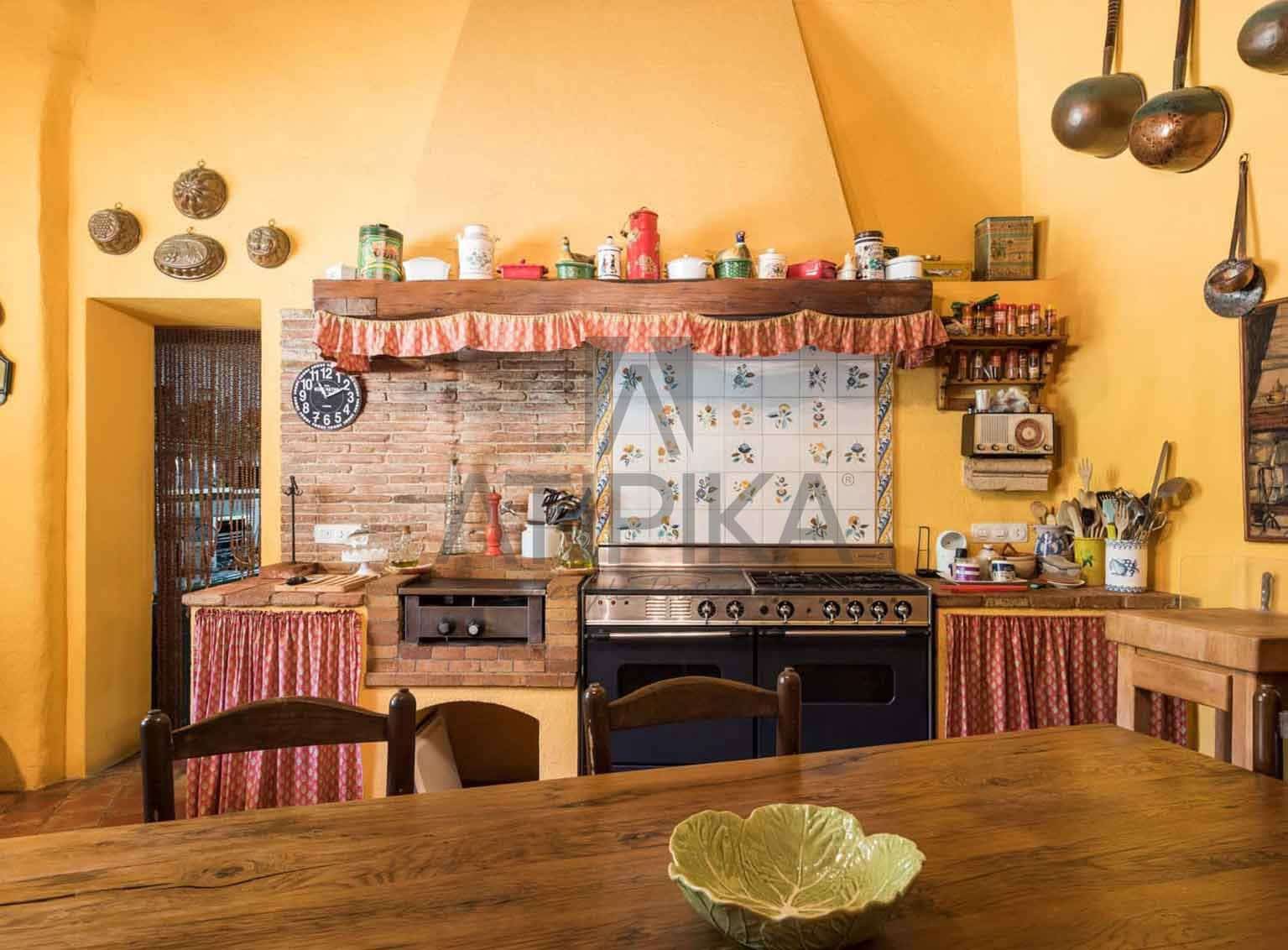 8 soveværelse Finca/Landehus til salg i Corca med swimmingpool - € 3.200.000 (Ref: 7659322)