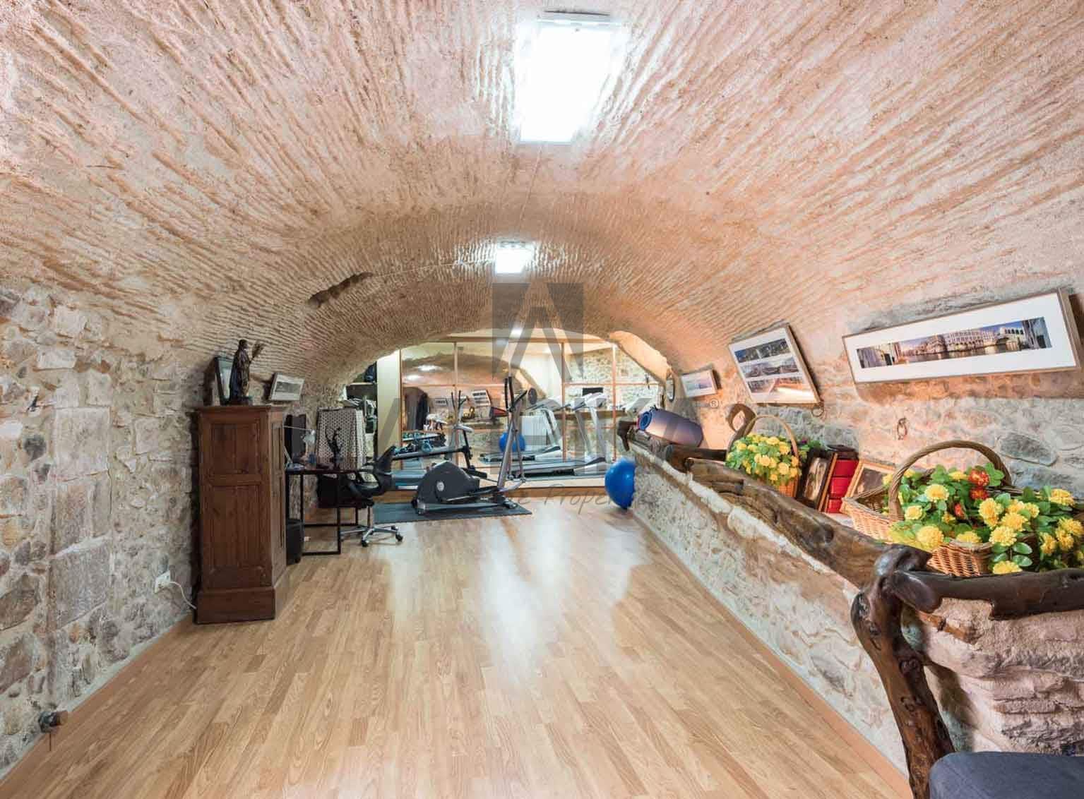 8 soveværelse Finca/Landehus til salg i Corca med swimmingpool - € 3.200.000 (Ref: 7659322)