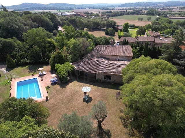 8 soverom Finca/Herregård til salgs i Corçà med svømmebasseng - € 3 200 000 (Ref: 7659322)