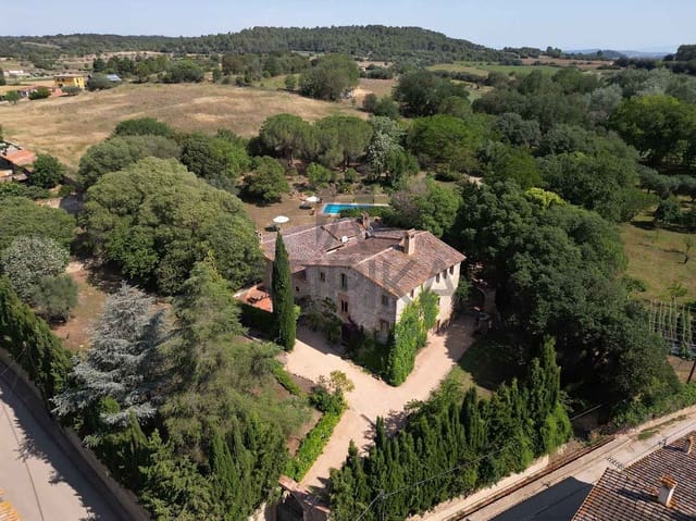 8 soverom Finca/Herregård til salgs i Corçà med svømmebasseng - € 3 200 000 (Ref: 7659322)