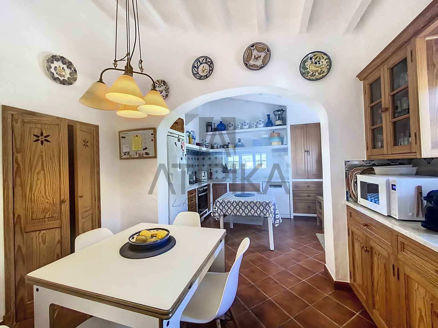 6 soveværelse Finca/Landehus til salg i S'Uestra med swimmingpool - € 990.000 (Ref: 7672153)