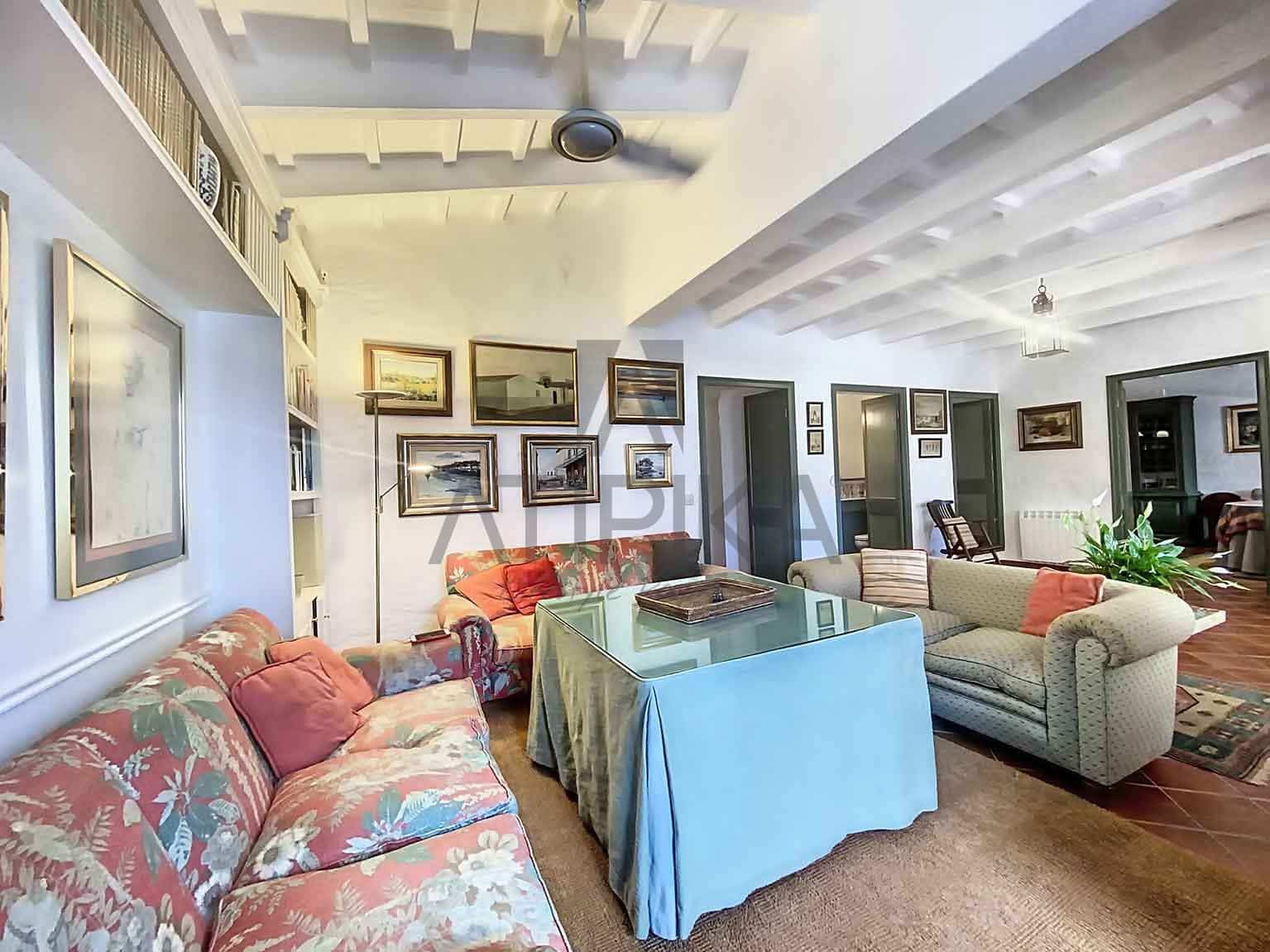 6 soveværelse Finca/Landehus til salg i S'Uestra med swimmingpool - € 990.000 (Ref: 7672153)