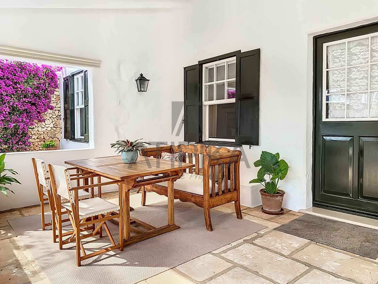 6 soveværelse Finca/Landehus til salg i S'Uestra med swimmingpool - € 990.000 (Ref: 7672153)