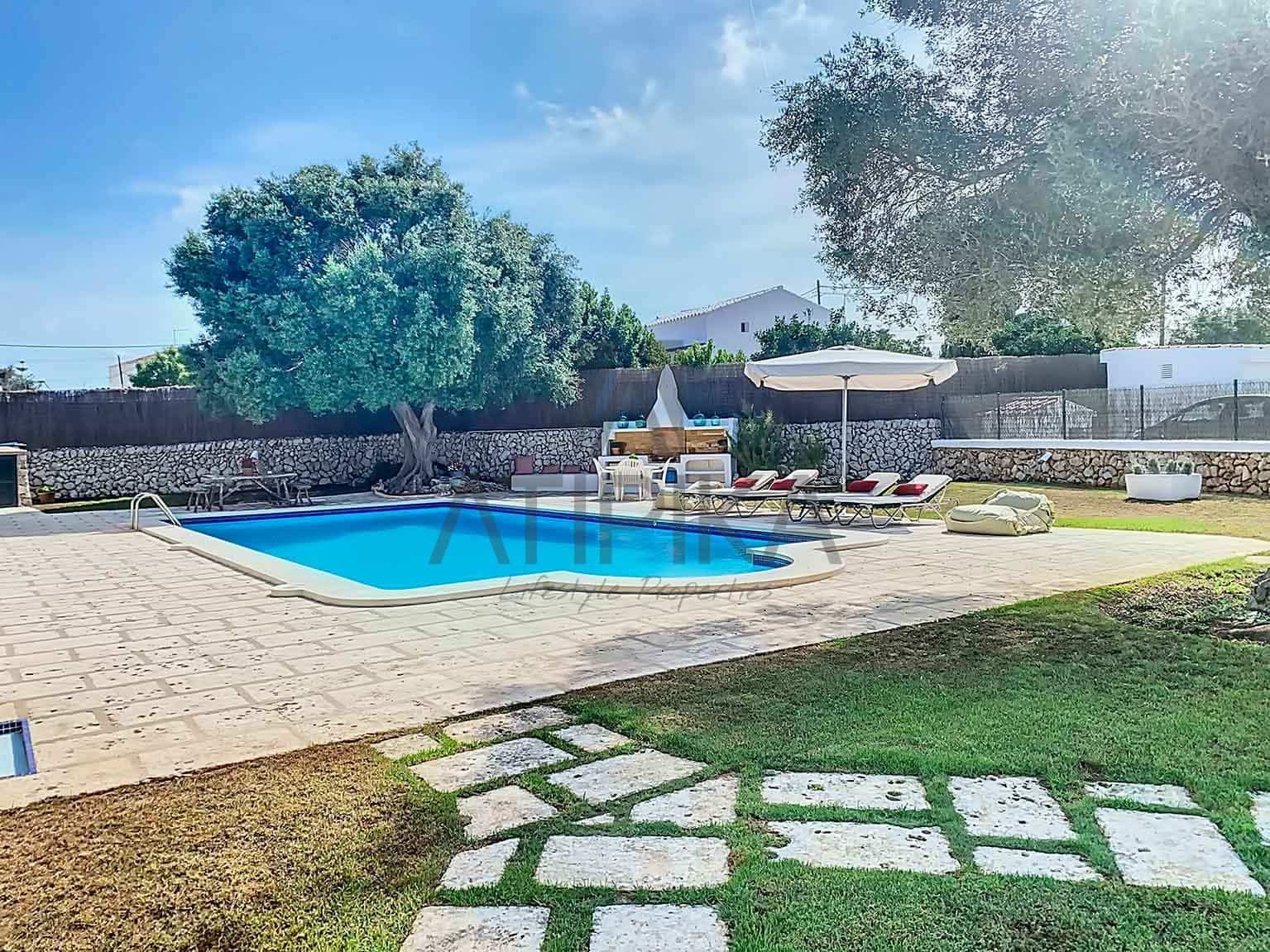 6 soveværelse Finca/Landehus til salg i S'Uestra med swimmingpool - € 990.000 (Ref: 7672153)