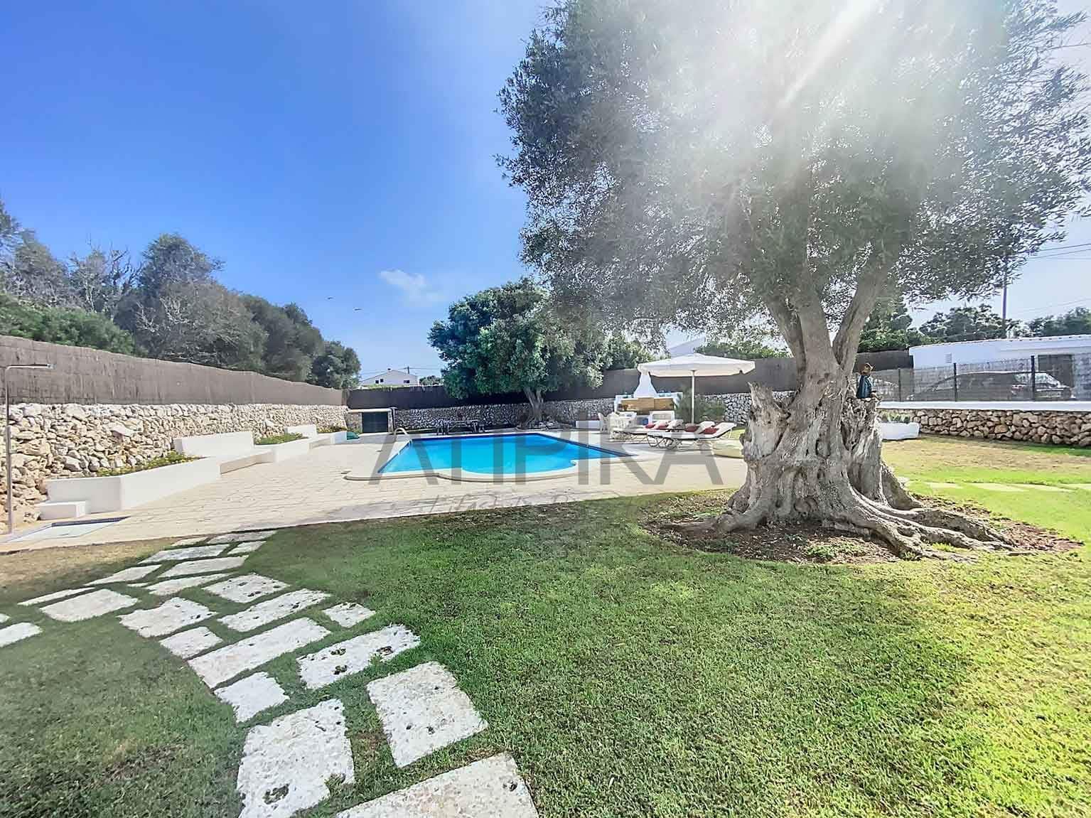 6 soveværelse Finca/Landehus til salg i S'Uestra med swimmingpool - € 990.000 (Ref: 7672153)