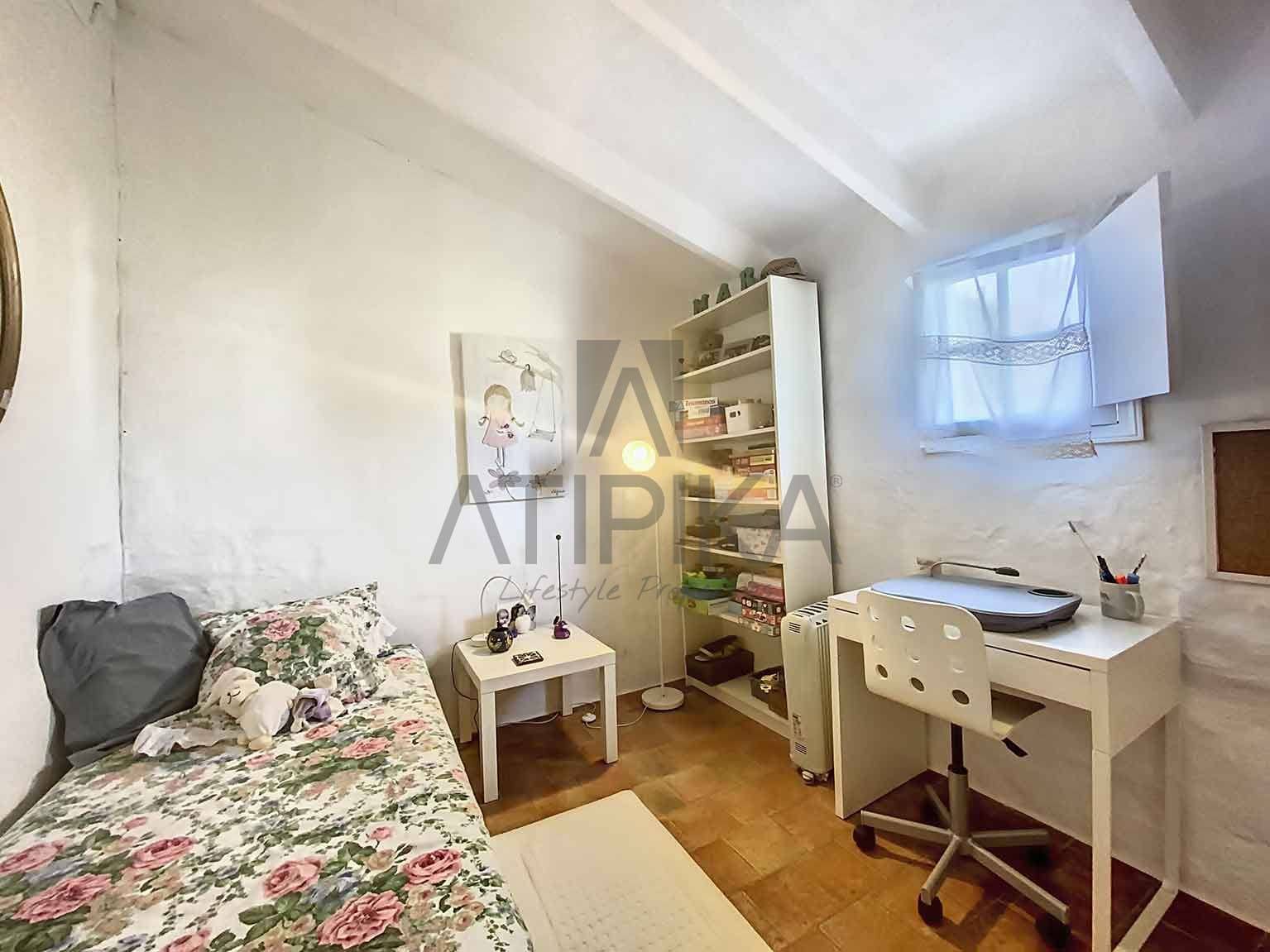 6 soveværelse Finca/Landehus til salg i S'Uestra med swimmingpool - € 990.000 (Ref: 7672153)