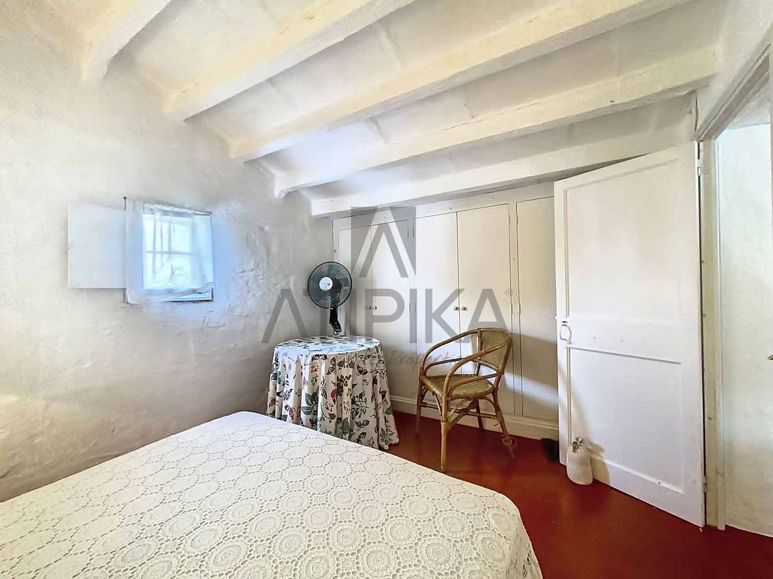 6 soveværelse Finca/Landehus til salg i S'Uestra med swimmingpool - € 990.000 (Ref: 7672153)