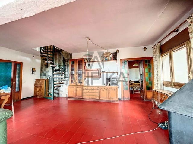 4 sovrum Villa till salu i Castelldefels med pool - 1 095 000 € (Ref: 7695142)