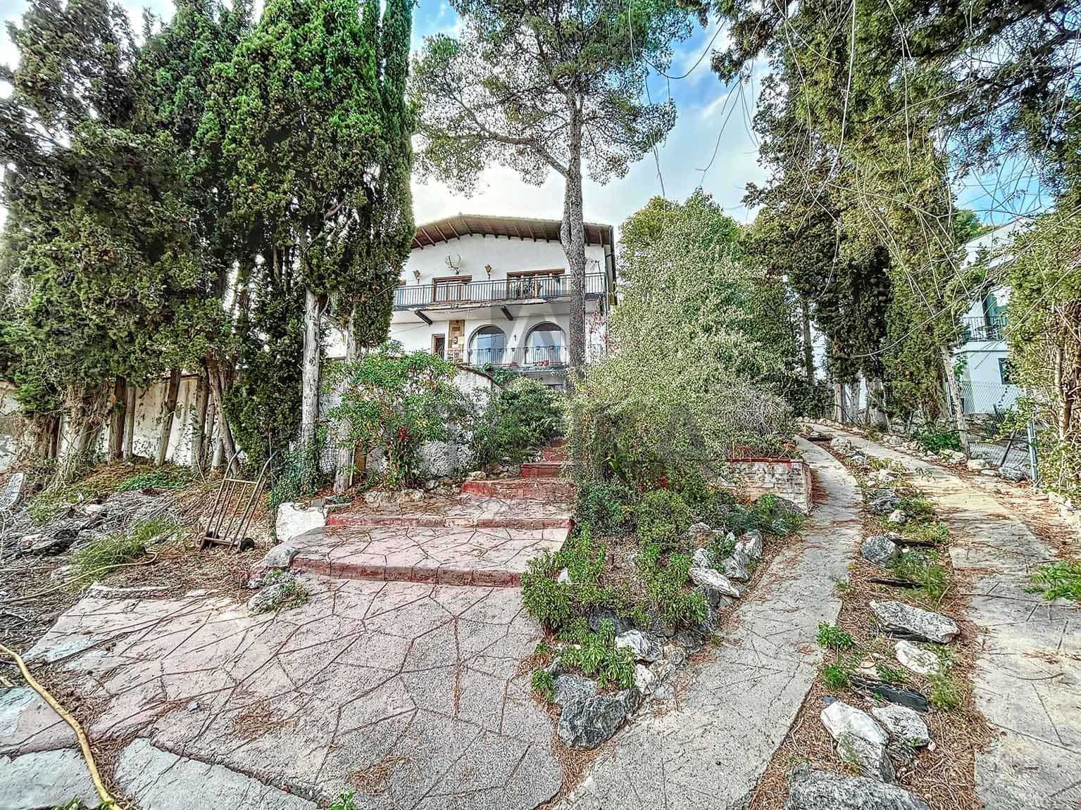 4 soverom Villa til salgs i Castelldefels med svømmebasseng - € 1 095 000 (Ref: 7695142)