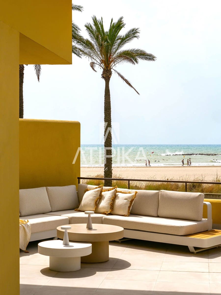 2 quarto Apartamento para venda em Cubelles com piscina - 415 000 € (Ref: 7740281)