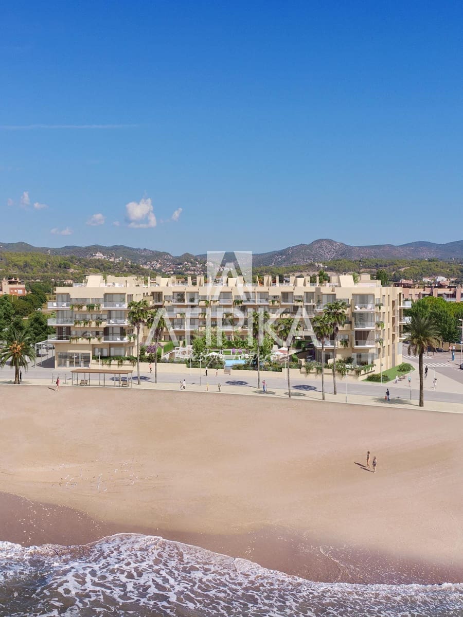 2 quarto Apartamento para venda em Cubelles com piscina - 490 000 € (Ref: 7740286)