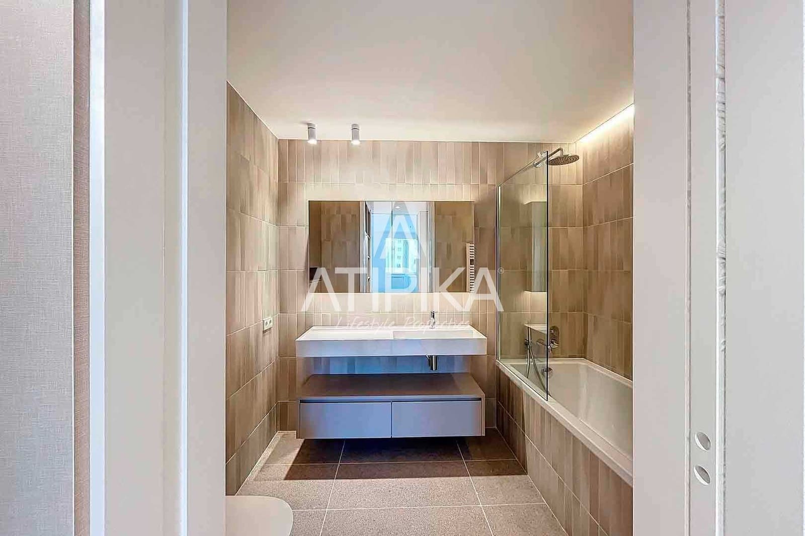 2 bedroom Apartment for sale in Barcelona city - € 1,750,000 (Ref: 7857436)
