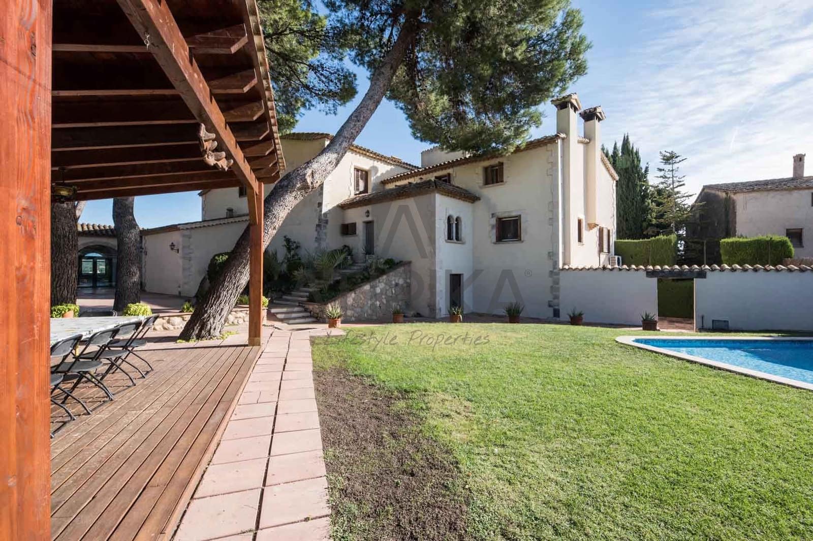 8 soveværelse Finca/Landehus til salg i Puigdalber med swimmingpool - € 1.925.000 (Ref: 7878997)