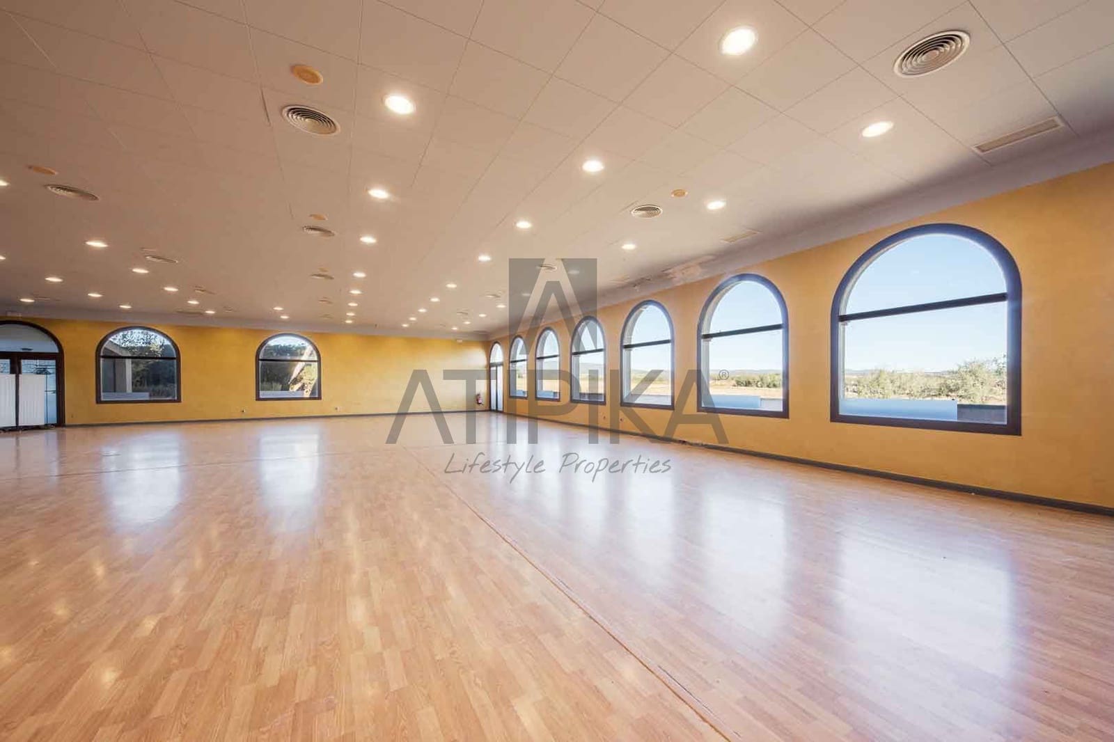 8 soveværelse Finca/Landehus til salg i Puigdalber med swimmingpool - € 1.925.000 (Ref: 7878997)