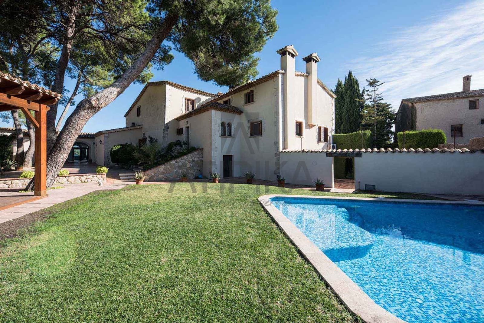 8 soveværelse Finca/Landehus til salg i Puigdalber med swimmingpool - € 1.925.000 (Ref: 7878997)