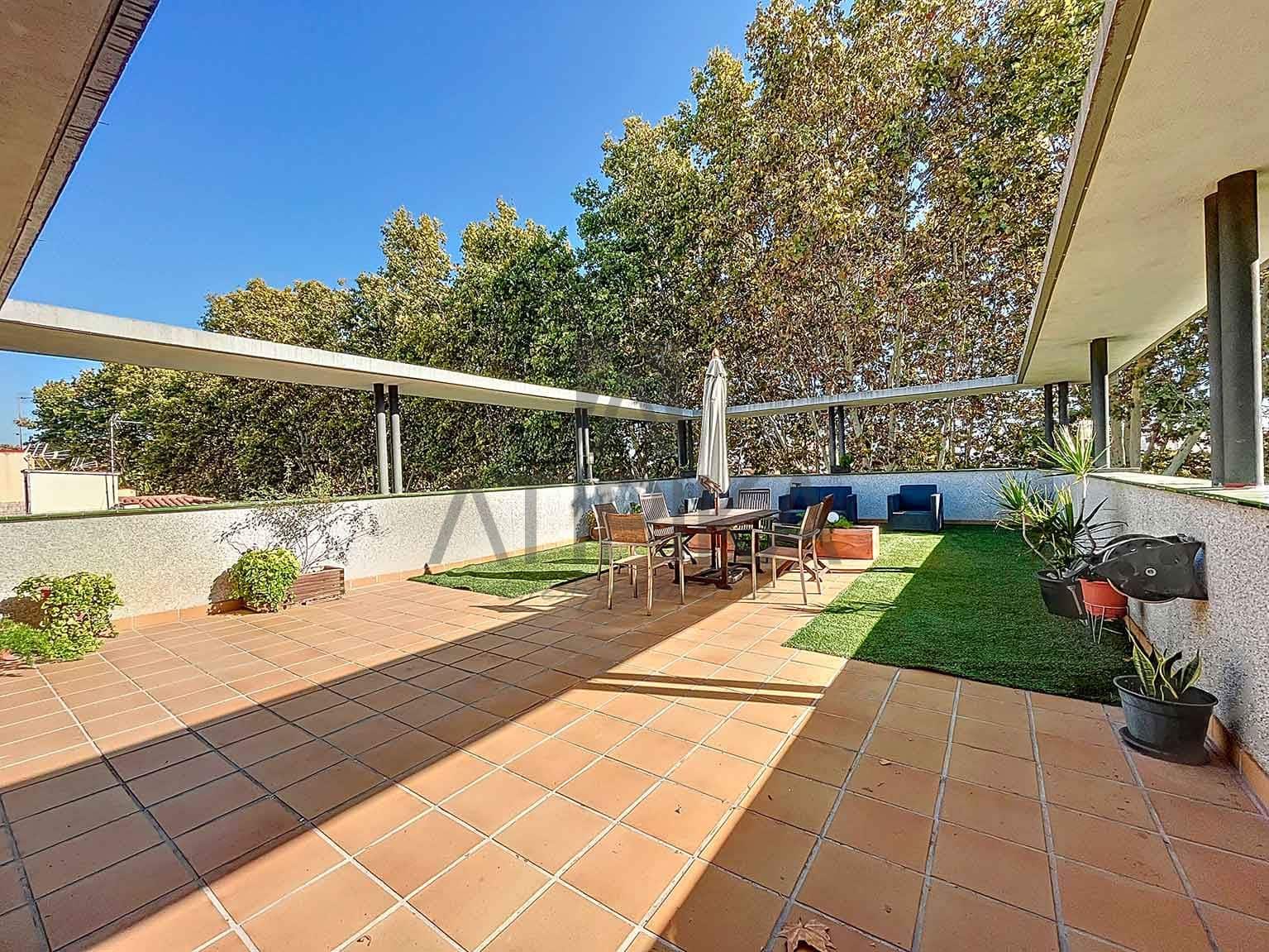 2 slaapkamer Commercieel te koop in Castelldefels - € 1.200.000 (Ref: 7890687)