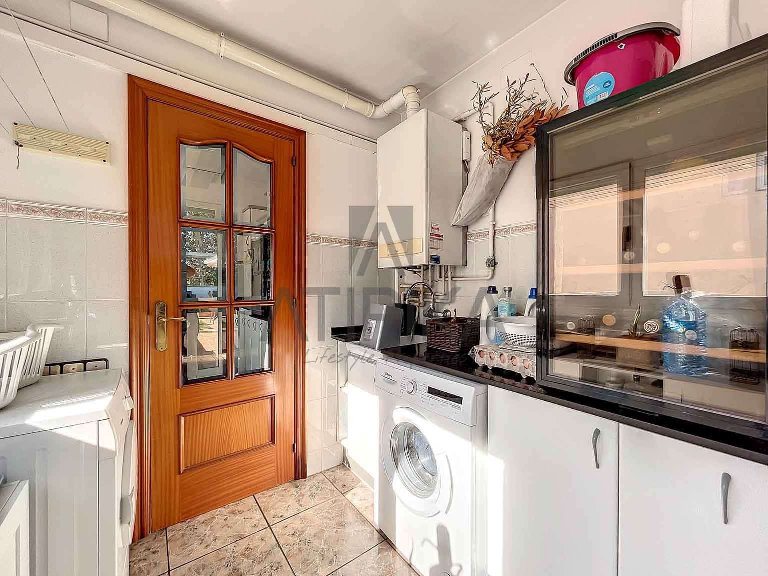 2 slaapkamer Commercieel te koop in Castelldefels - € 1.200.000 (Ref: 7890687)