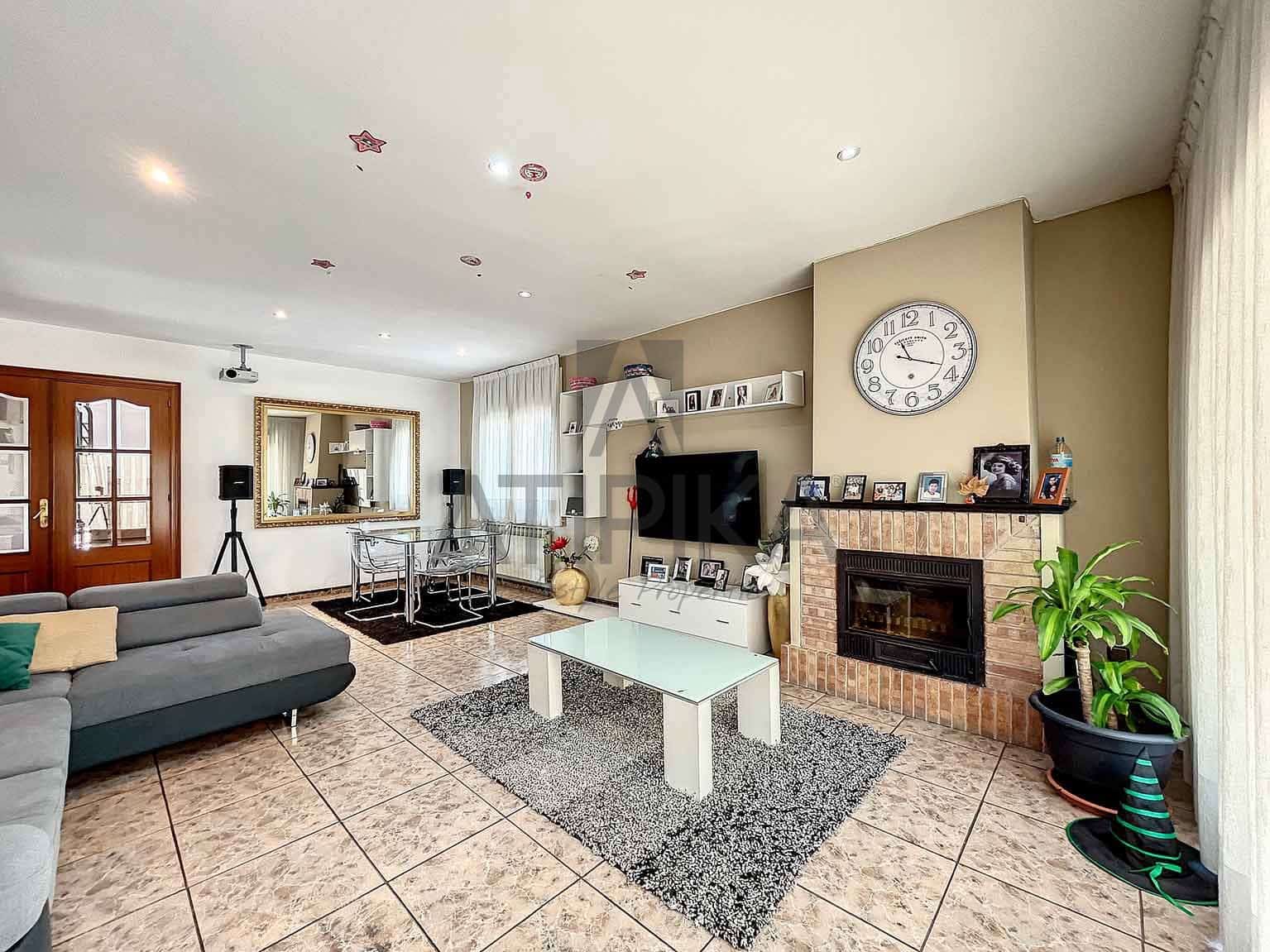 2 slaapkamer Commercieel te koop in Castelldefels - € 1.200.000 (Ref: 7890687)