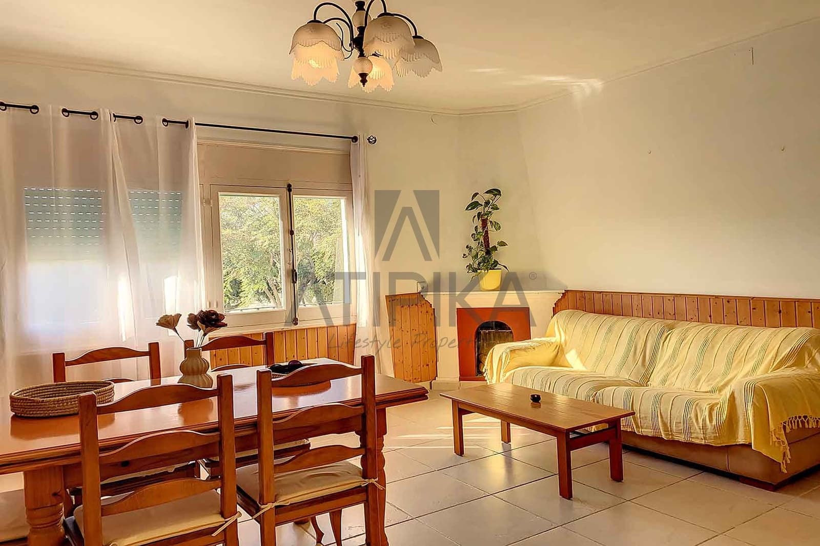6 bedroom Villa for sale in Es Castell - € 520,000 (Ref: 7942228)