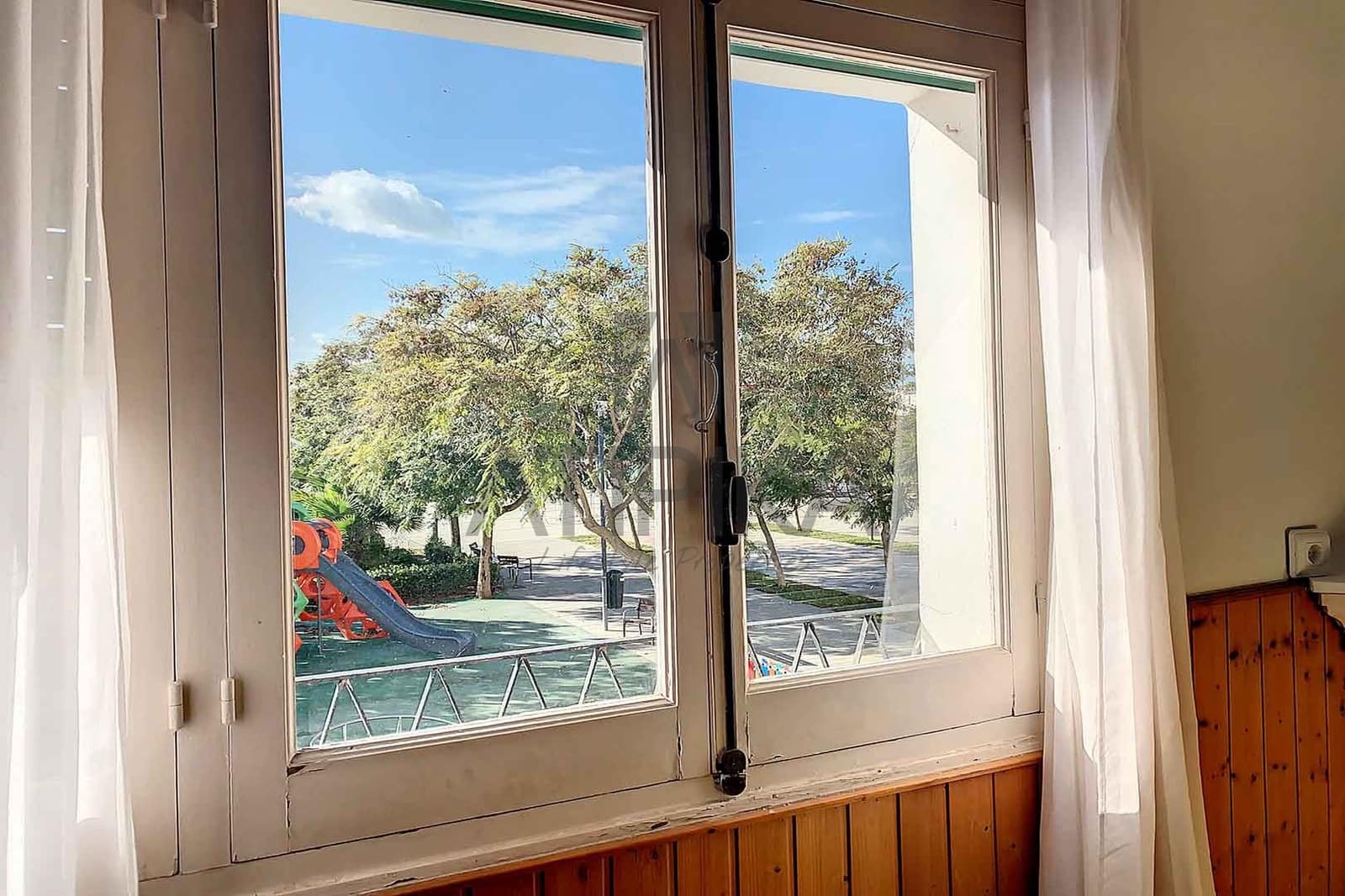 6 bedroom Villa for sale in Es Castell - € 520,000 (Ref: 7942228)