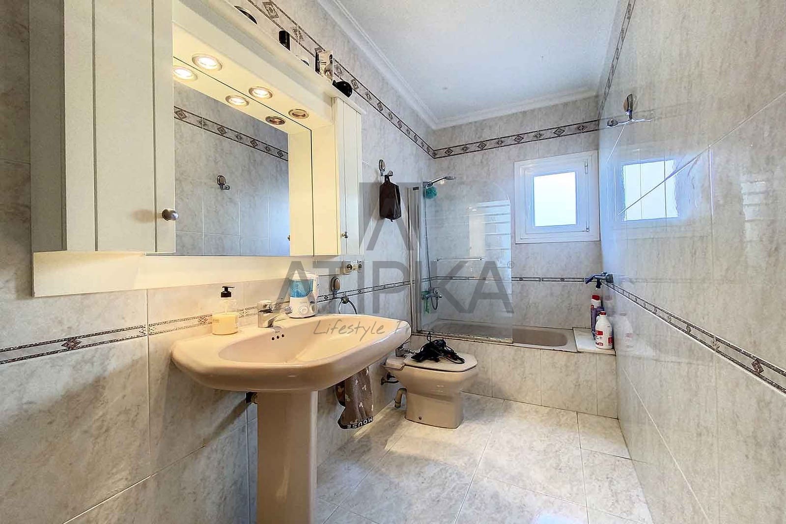 6 bedroom Villa for sale in Es Castell - € 520,000 (Ref: 7942228)