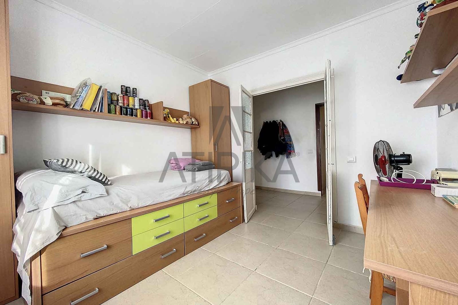 6 bedroom Villa for sale in Es Castell - € 520,000 (Ref: 7942228)