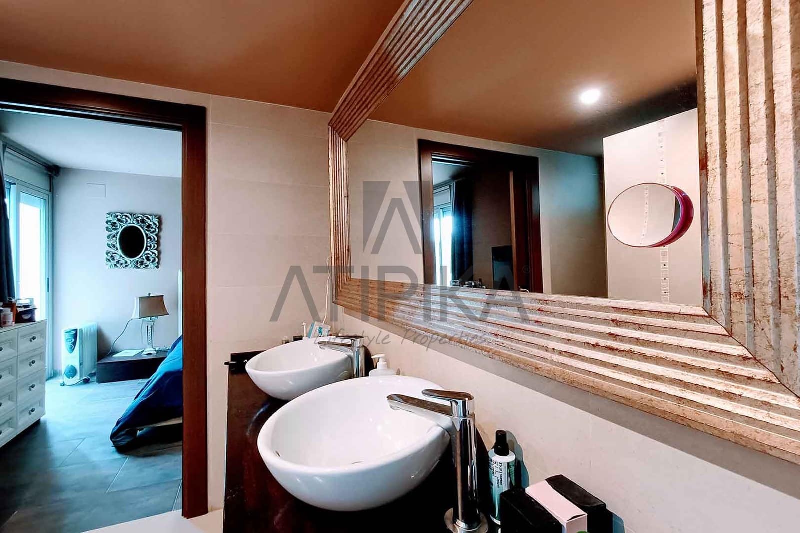 6 soveværelse Villa til salg i Sitges med swimmingpool - € 1.050.000 (Ref: 7976600)