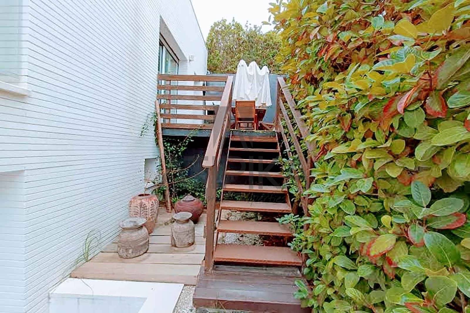 6 soveværelse Villa til salg i Sitges med swimmingpool - € 1.050.000 (Ref: 7976600)