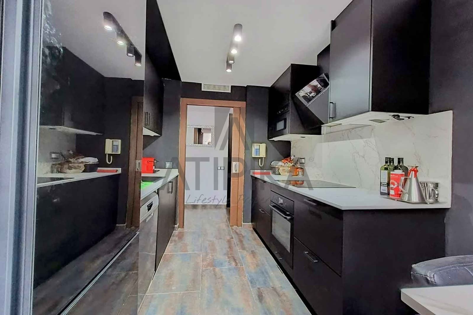 6 soveværelse Villa til salg i Sitges med swimmingpool - € 1.050.000 (Ref: 7976600)