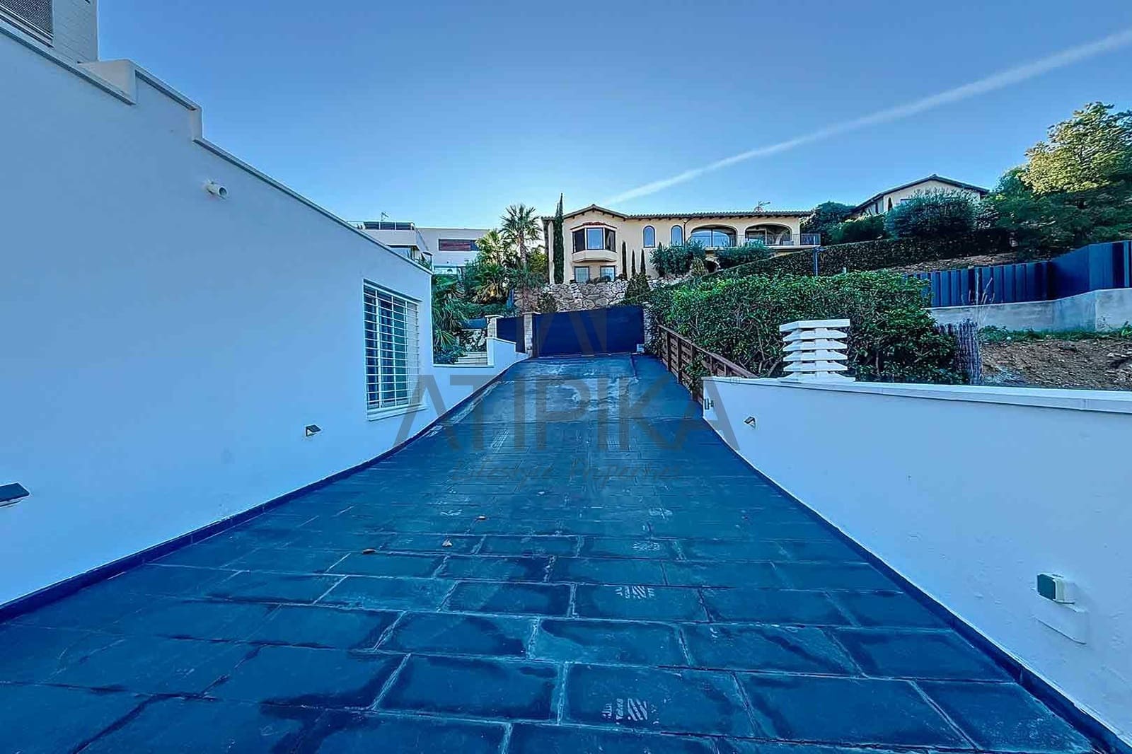 6 soveværelse Villa til salg i Sitges med swimmingpool - € 1.050.000 (Ref: 7976600)