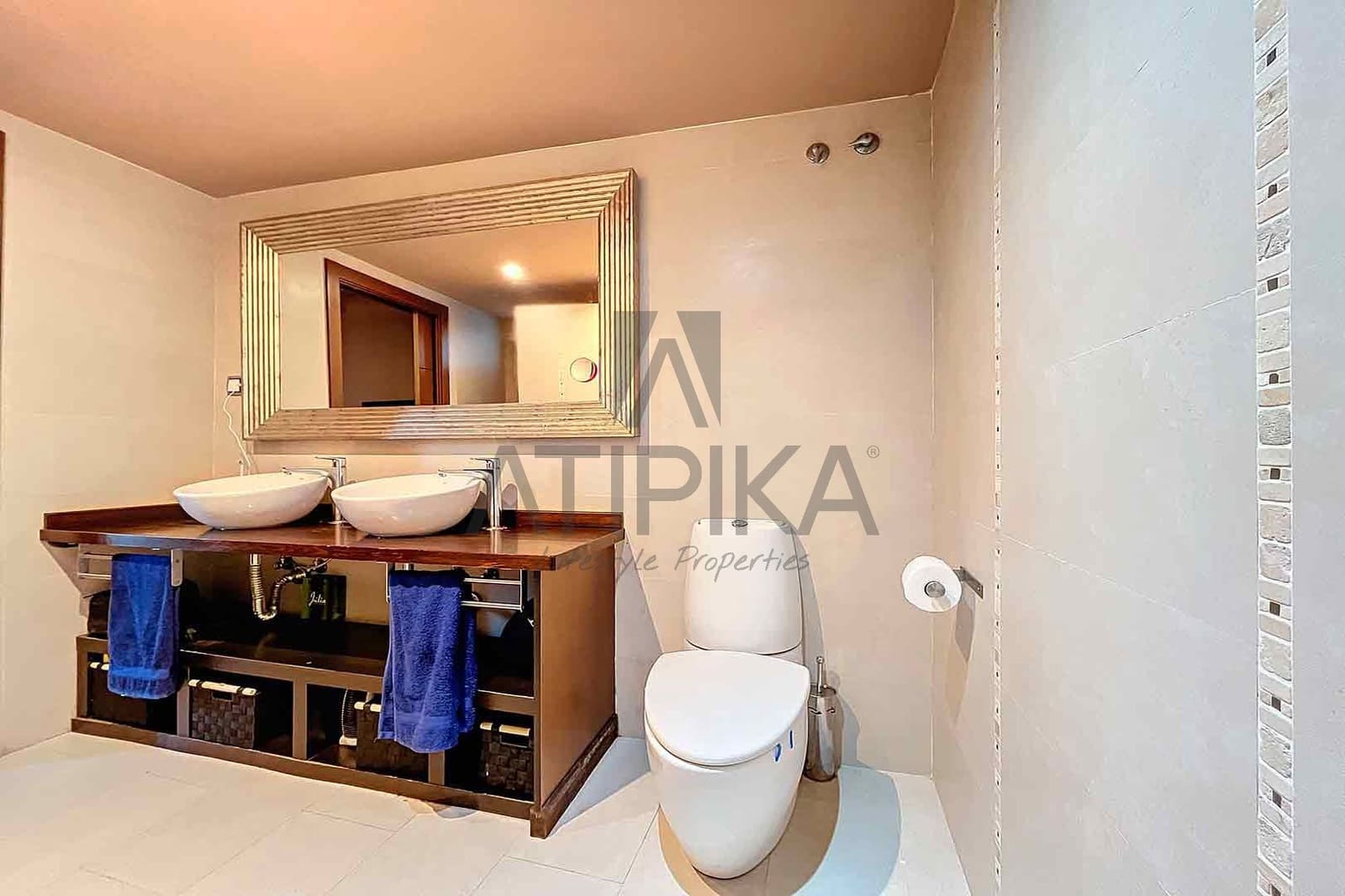 6 soveværelse Villa til salg i Sitges med swimmingpool - € 1.050.000 (Ref: 7976600)