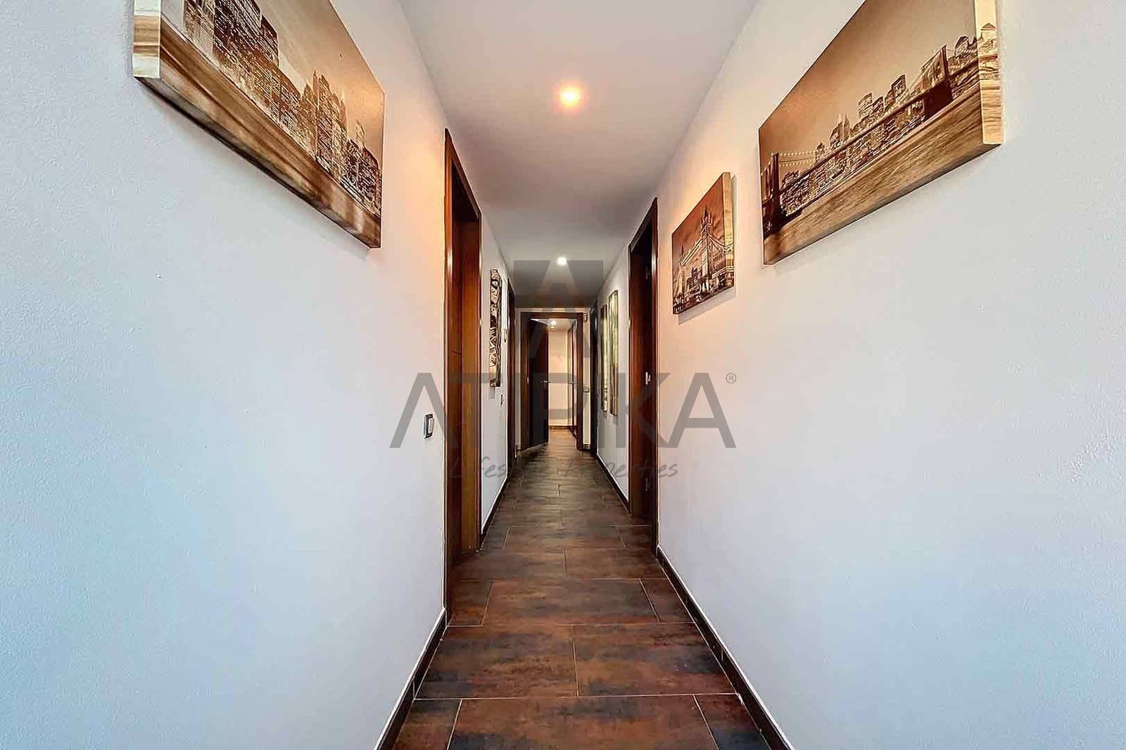 6 soveværelse Villa til salg i Sitges med swimmingpool - € 1.050.000 (Ref: 7976600)