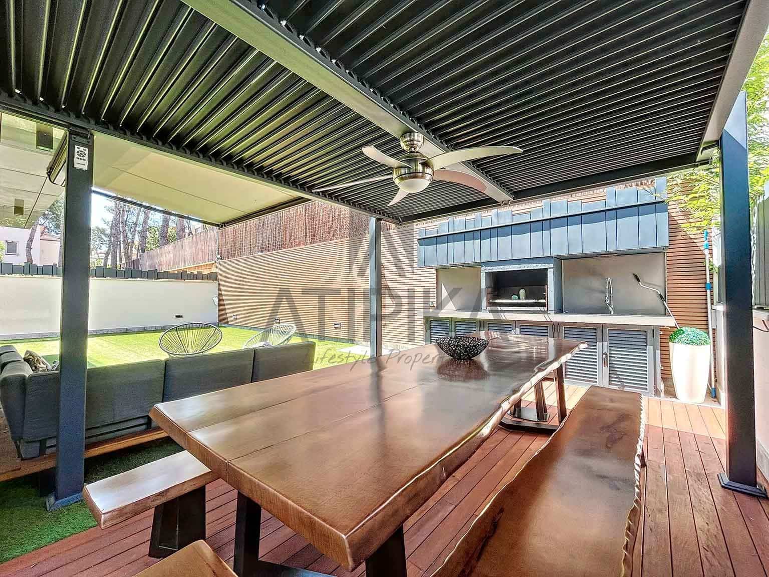 5 quarto Moradia para venda em Castelldefels com piscina - 2 400 000 € (Ref: 7979100)