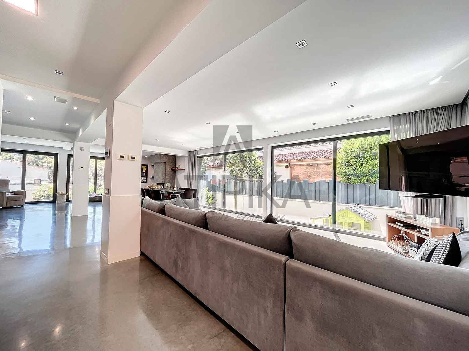 5 quarto Moradia para venda em Castelldefels com piscina - 2 400 000 € (Ref: 7979100)