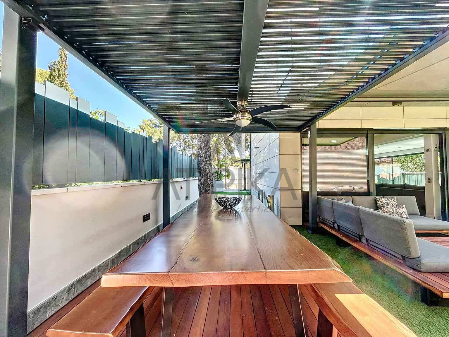 5 quarto Moradia para venda em Castelldefels com piscina - 2 400 000 € (Ref: 7979100)