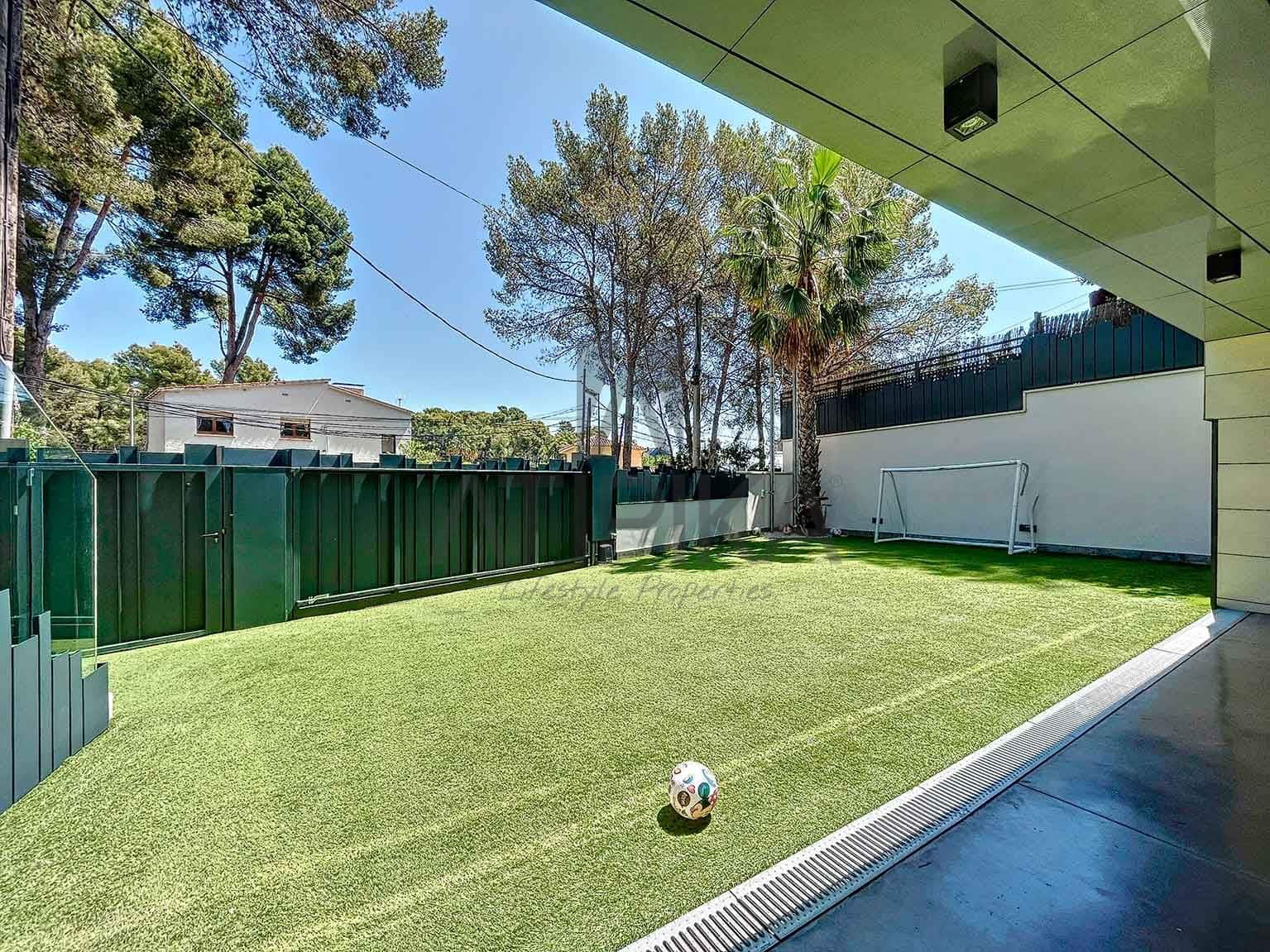 5 quarto Moradia para venda em Castelldefels com piscina - 2 400 000 € (Ref: 7979100)