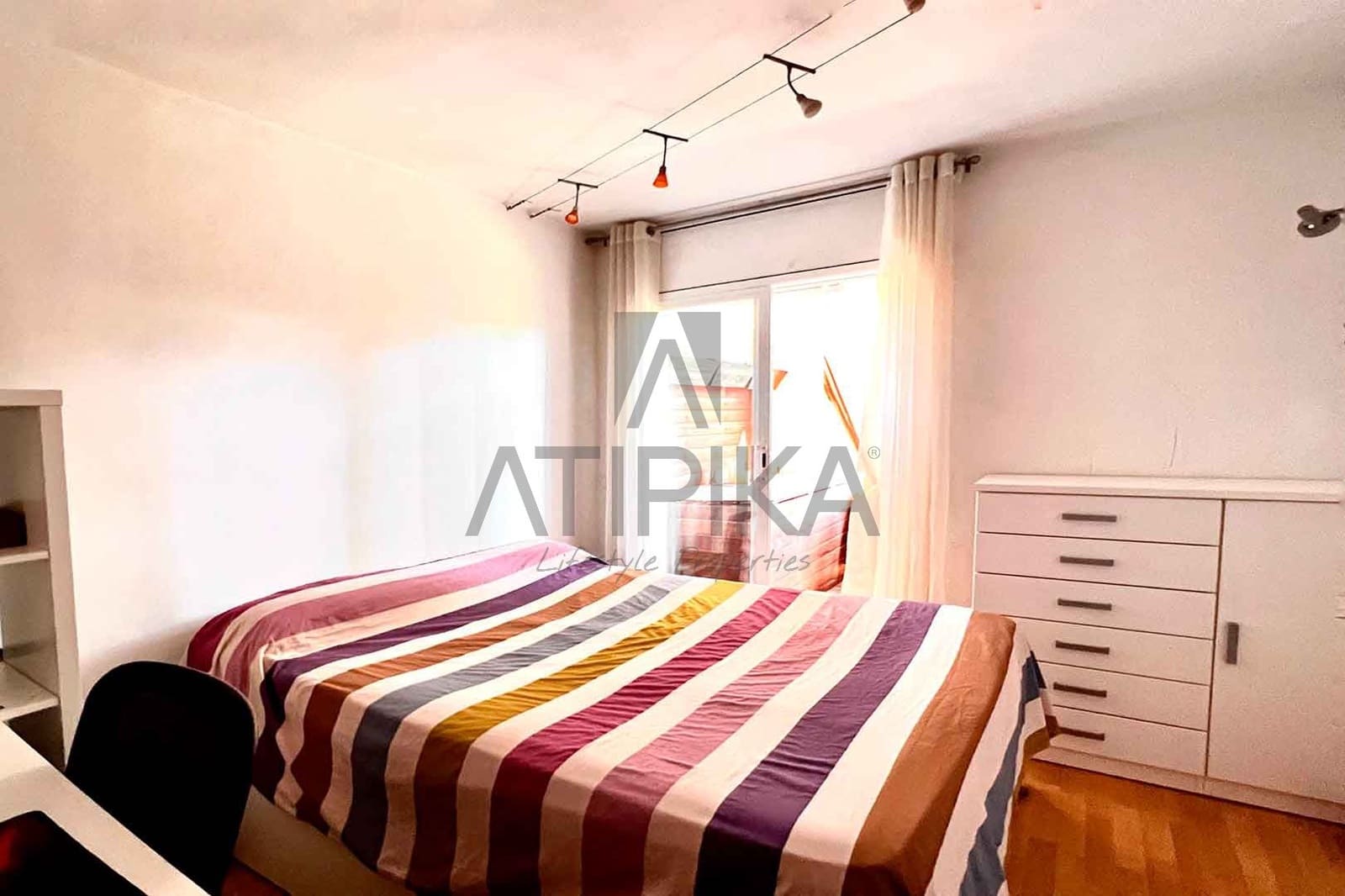 4 soveværelse Lejlighed til salg i Sitges med swimmingpool - € 645.000 (Ref: 8017432)