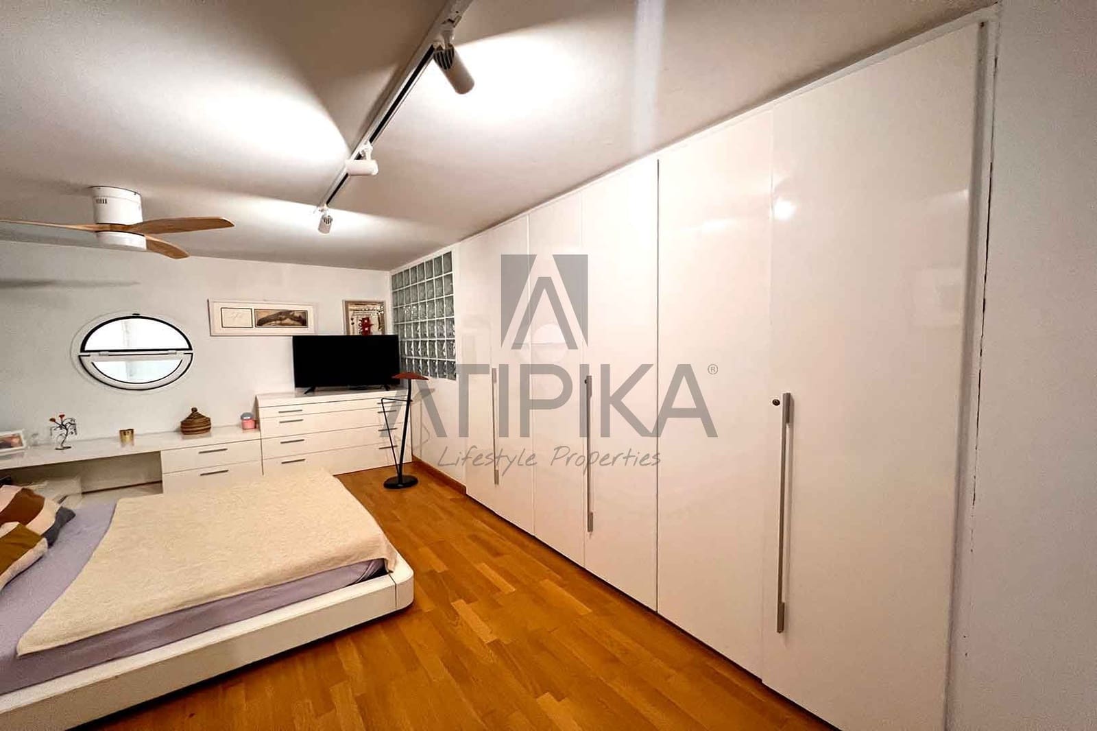 4 soveværelse Lejlighed til salg i Sitges med swimmingpool - € 645.000 (Ref: 8017432)