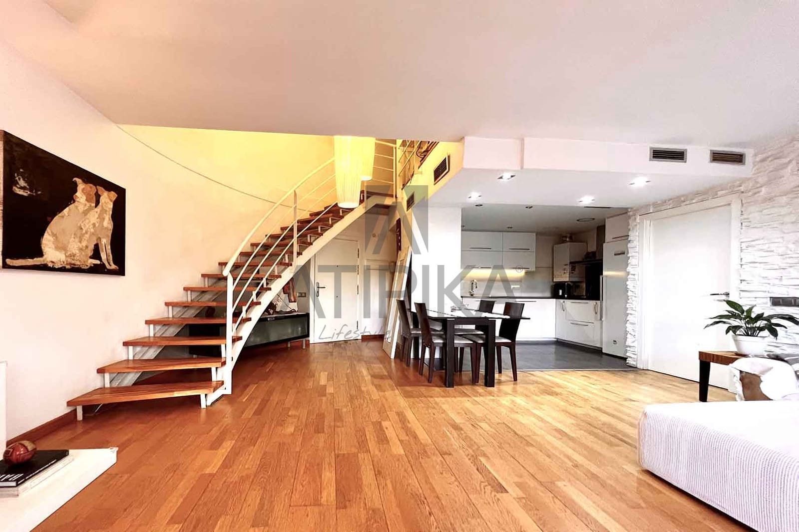 4 soveværelse Lejlighed til salg i Sitges med swimmingpool - € 645.000 (Ref: 8017432)