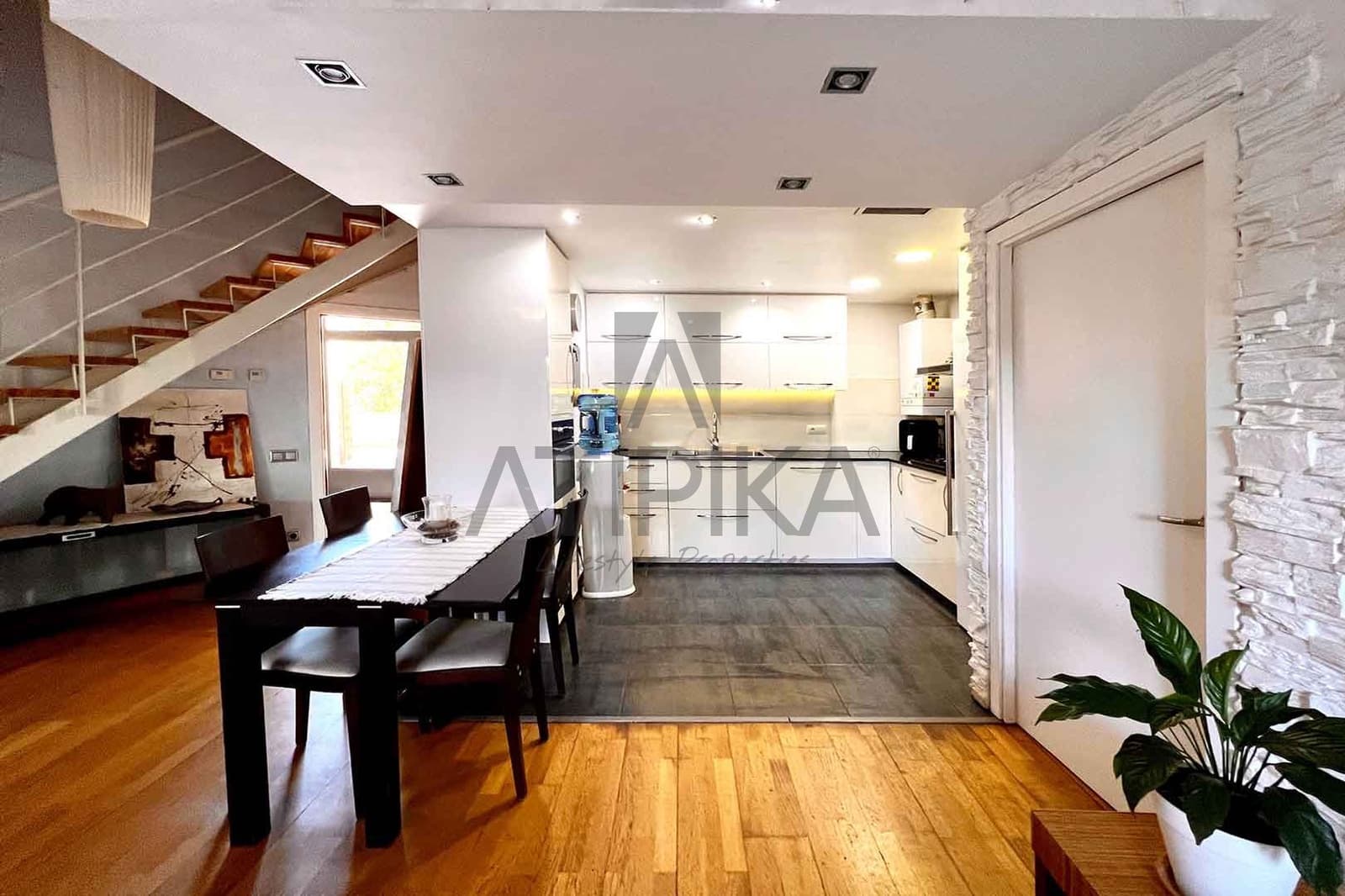 4 quarto Apartamento para venda em Sitges com piscina - 645 000 € (Ref: 8017432)